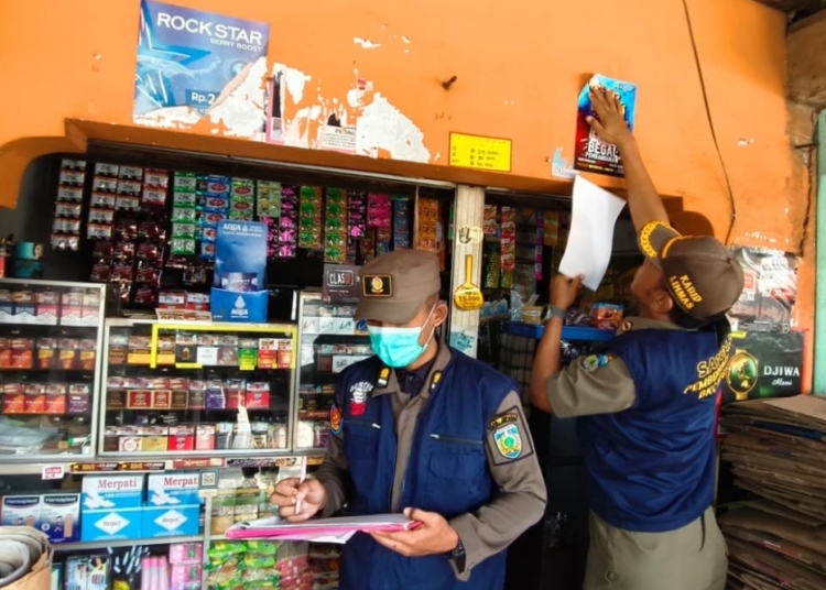 Operasi gabungan menyita 2.058 batang rokok ilegal di Jepara dari sejumlah toko di Kecamatan Kembang, Mlonggo, dan Mayong.