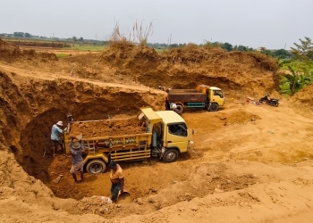 Geger Tambang Tanah Uruk di Jepara! Galian Sedalam 8 Meter, 4 Truk Dipergoki Tim Gabungan