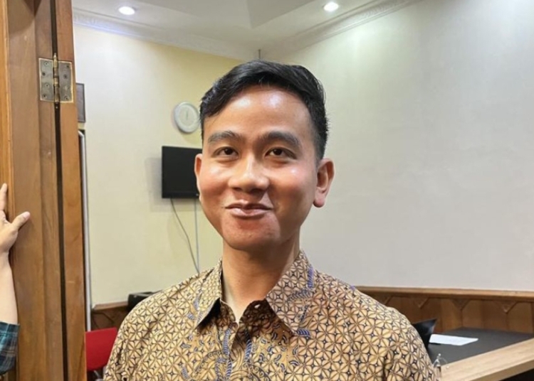 Wakil Presiden Gibran Rakabuming Raka terkait putusan Mahkamah Agung mengenai surat penyetaraan pendidikan SMA.